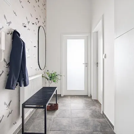 Apartment Enjoy Downtown Boutique #13 By Goodnite Cz