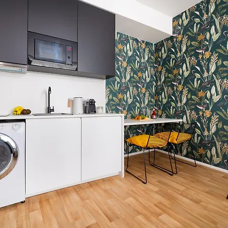 Apartment Enjoy Downtown Boutique #13 By Goodnite Cz *