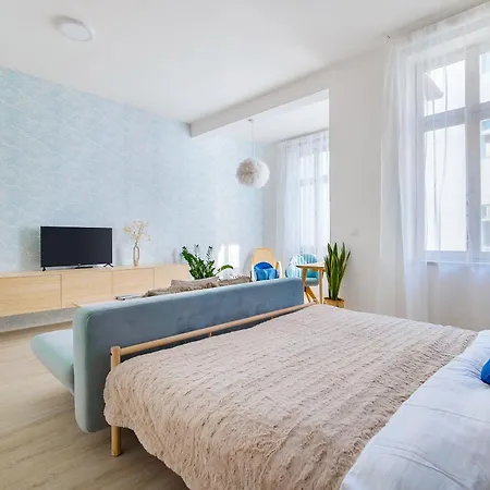Enjoy Downtown Boutique #13 By Goodnite Cz Apartment