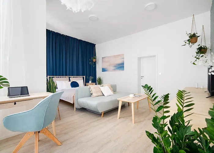 Enjoy Downtown Boutique #13 By Goodnite Cz *