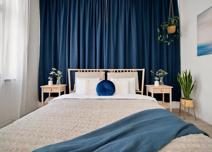 Enjoy Downtown Boutique #13 By Goodnite Cz *